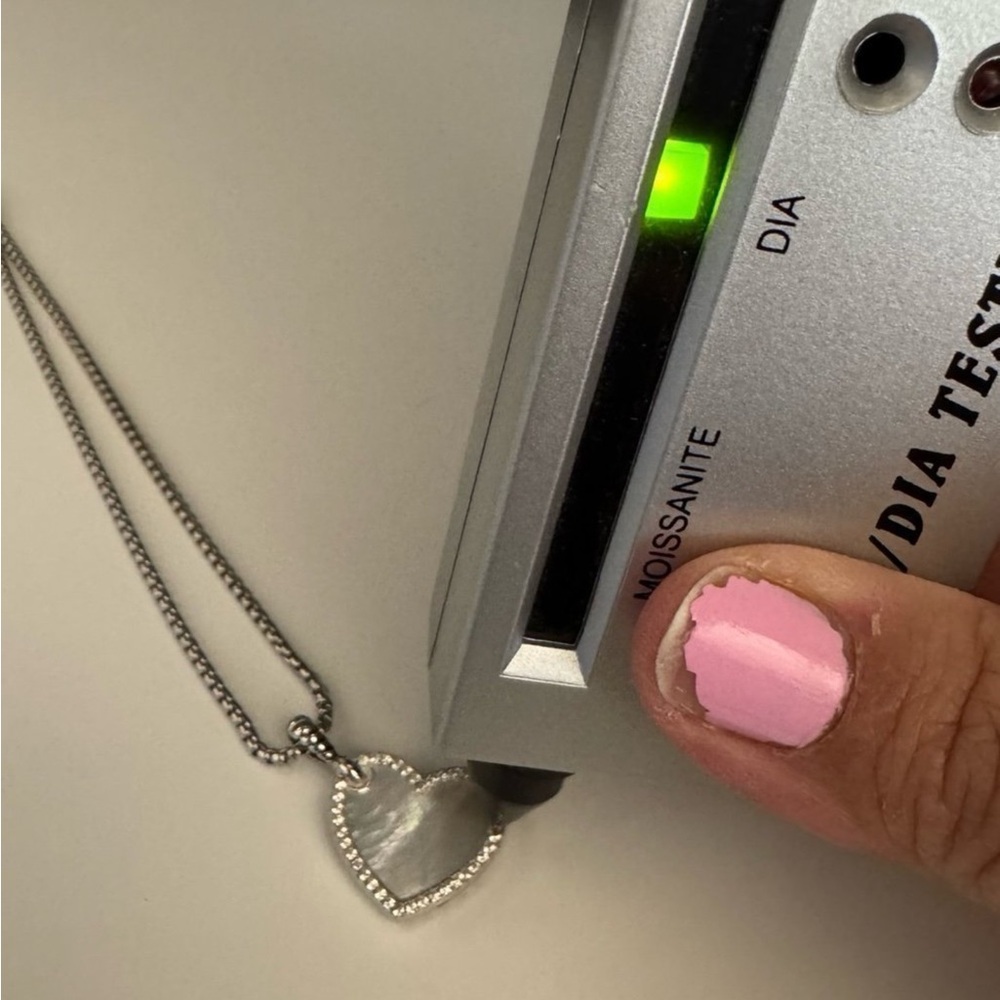 PRICE IS FIRM David Yurman Heart Amulet Necklace - Picture 7 of 8